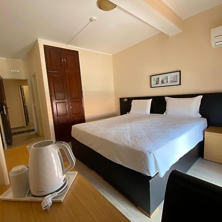 Hotel Riomar Lagos Exterior photo